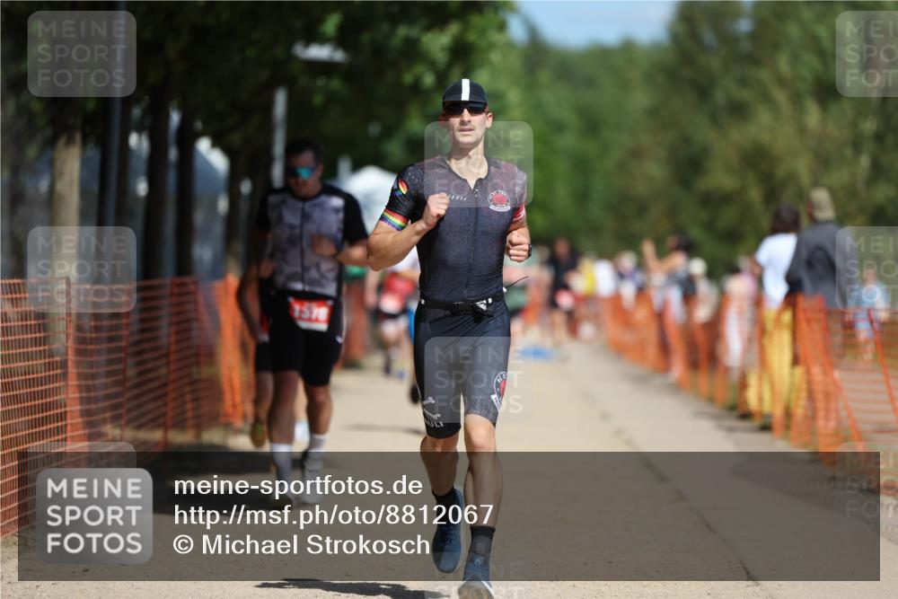 07.09.2025 - 19. Norderstedt Triathlon Michael Strokosch http://msf.ph/oto/8812067 07.09.2025 12:50:42 Laufen 182, 792, 1220, 1293, 1378 meine-sportfotos.de