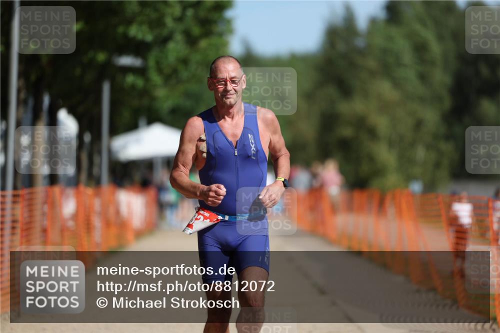 07.09.2025 - 19. Norderstedt Triathlon Michael Strokosch http://msf.ph/oto/8812072 07.09.2025 11:41:19 Laufen 821 meine-sportfotos.de