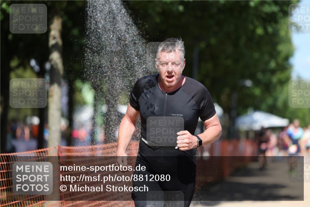 07.09.2025 - 19. Norderstedt Triathlon Michael Strokosch http://msf.ph/oto/8812080 07.09.2025 13:29:09 Laufen 706 meine-sportfotos.de