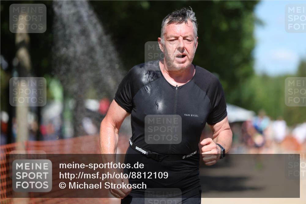 07.09.2025 - 19. Norderstedt Triathlon Michael Strokosch http://msf.ph/oto/8812109 07.09.2025 13:29:10 Laufen 706 meine-sportfotos.de