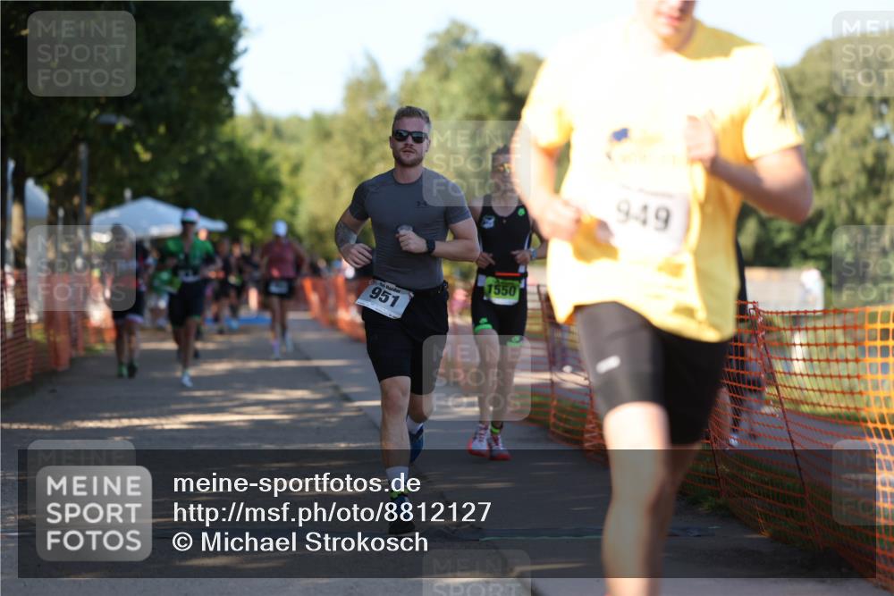 07.09.2025 - 19. Norderstedt Triathlon Michael Strokosch http://msf.ph/oto/8812127 07.09.2025 16:20:19 Laufen 949, 951, 1550 meine-sportfotos.de