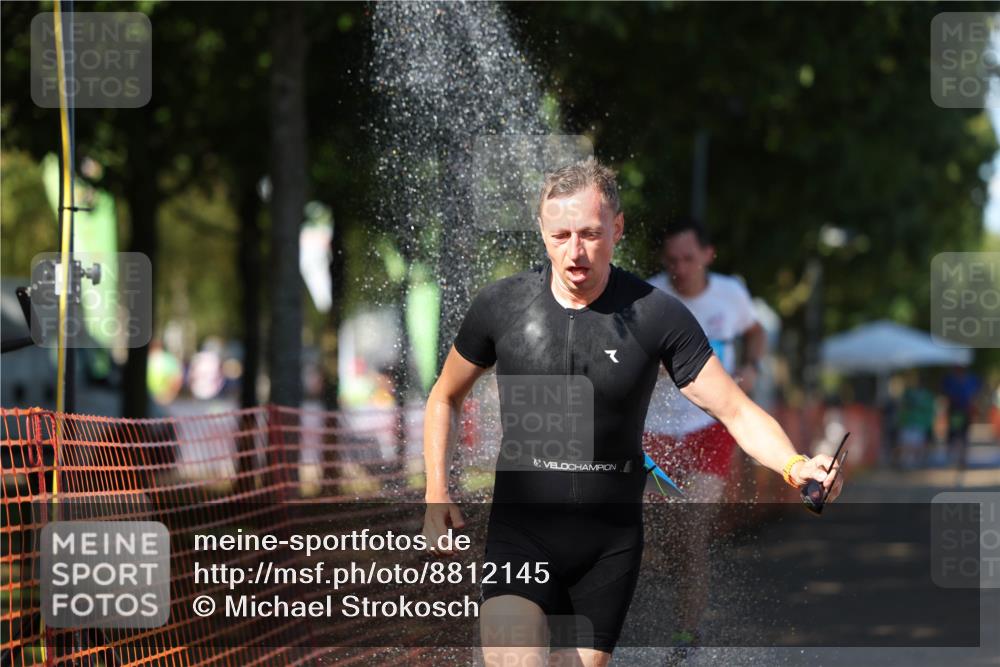 07.09.2025 - 19. Norderstedt Triathlon Michael Strokosch http://msf.ph/oto/8812145 07.09.2025 15:22:53 Laufen 1000, 1431, 1462 meine-sportfotos.de