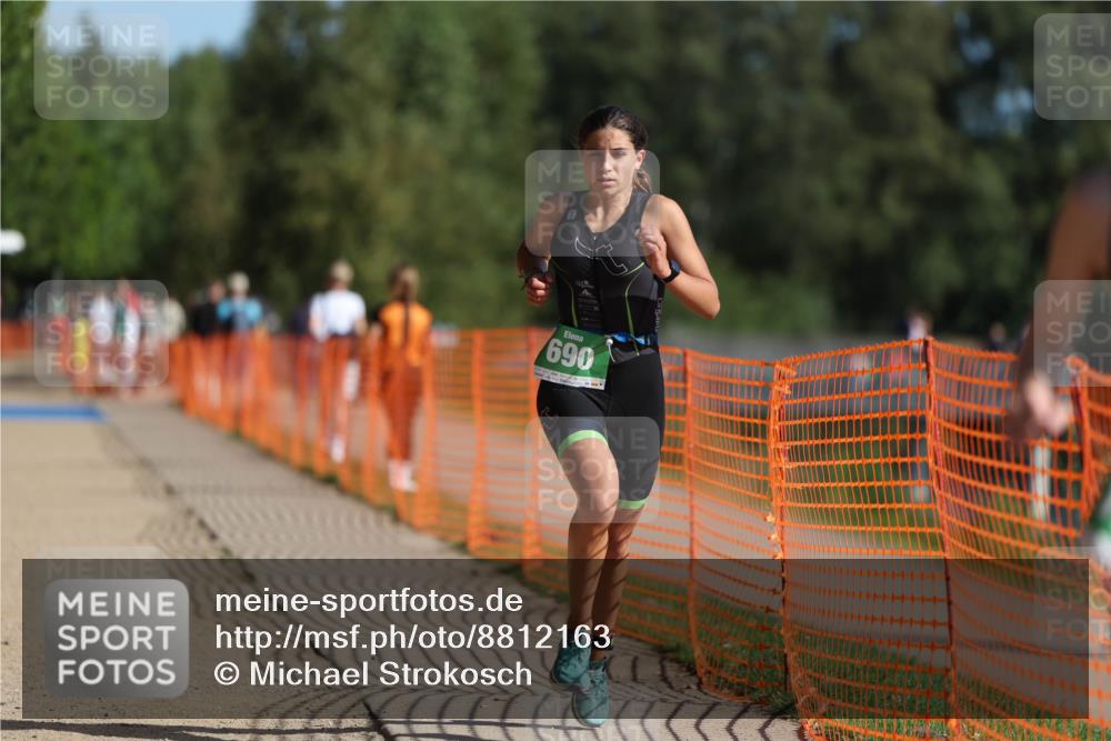 07.09.2025 - 19. Norderstedt Triathlon Michael Strokosch http://msf.ph/oto/8812163 07.09.2025 10:42:44 Laufen 112, 690 meine-sportfotos.de