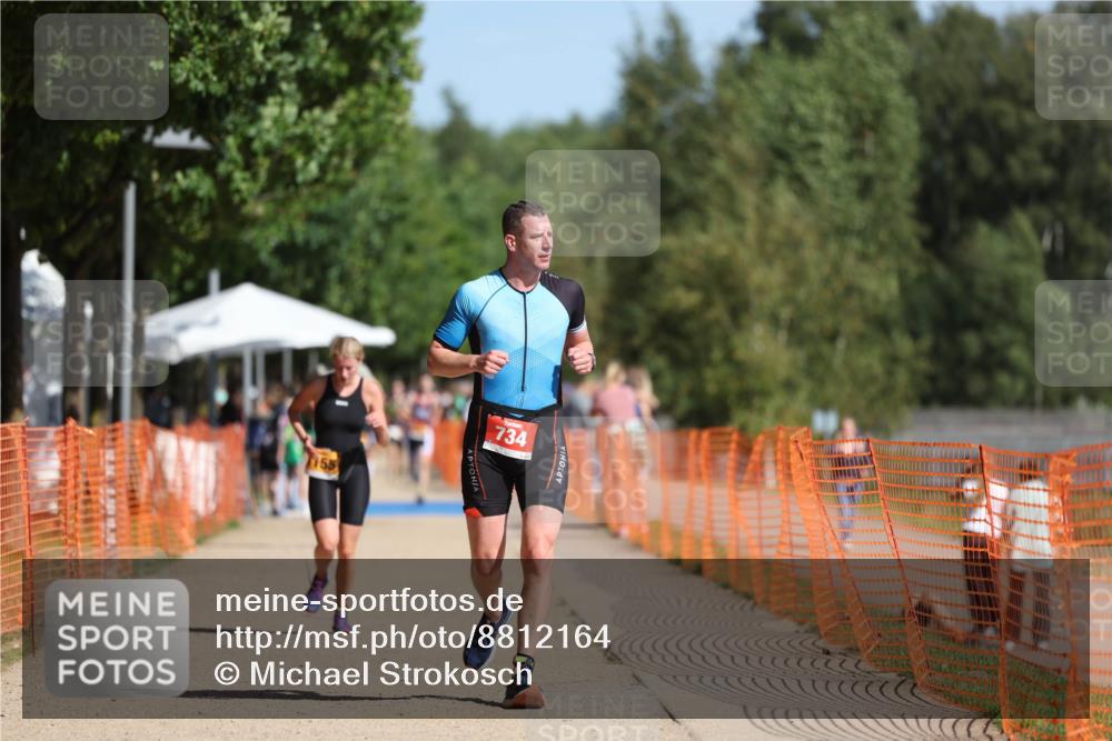 07.09.2025 - 19. Norderstedt Triathlon Michael Strokosch http://msf.ph/oto/8812164 07.09.2025 11:41:41 Laufen 734, 1155 meine-sportfotos.de
