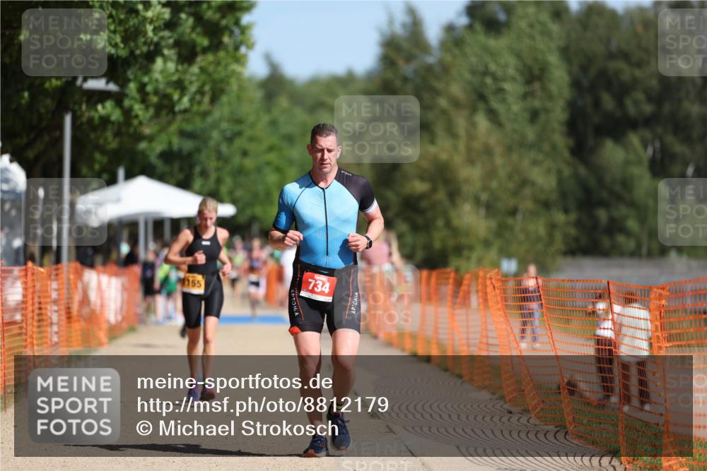 07.09.2025 - 19. Norderstedt Triathlon Michael Strokosch http://msf.ph/oto/8812179 07.09.2025 11:41:41 Laufen 734, 1155 meine-sportfotos.de
