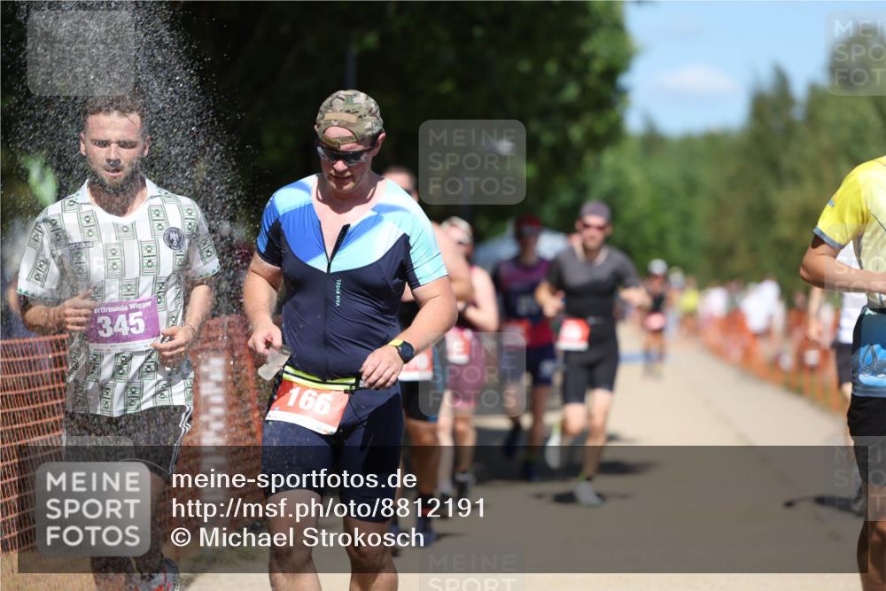 07.09.2025 - 19. Norderstedt Triathlon Michael Strokosch http://msf.ph/oto/8812191 07.09.2025 13:29:21 Laufen 166, 265, 266, 313, 345, 347, 357, 804, 842, 1270 meine-sportfotos.de