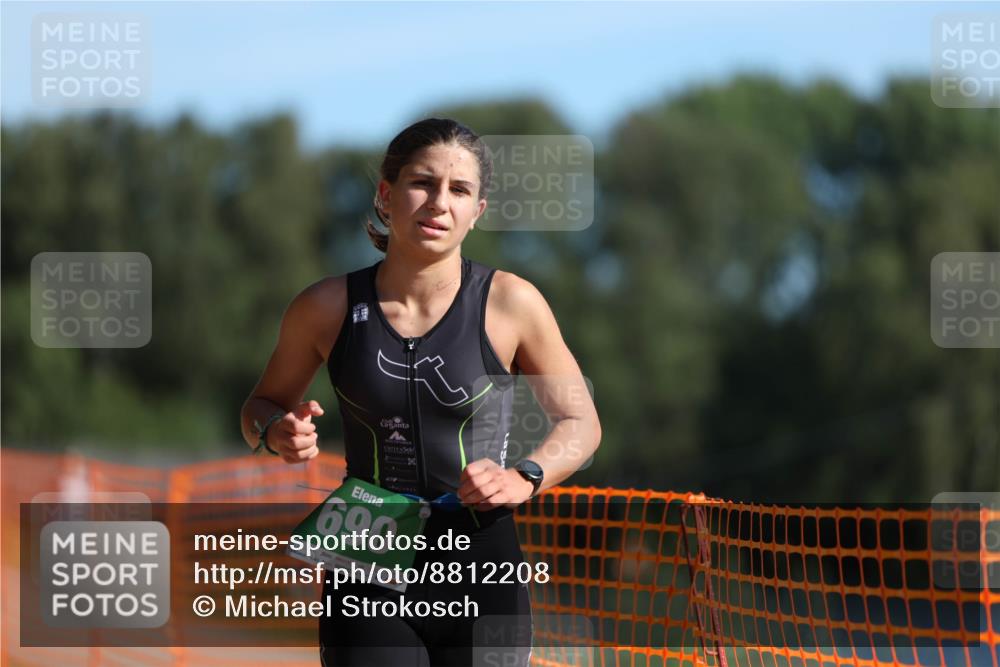 07.09.2025 - 19. Norderstedt Triathlon Michael Strokosch http://msf.ph/oto/8812208 07.09.2025 10:42:46 Laufen 112, 690 meine-sportfotos.de
