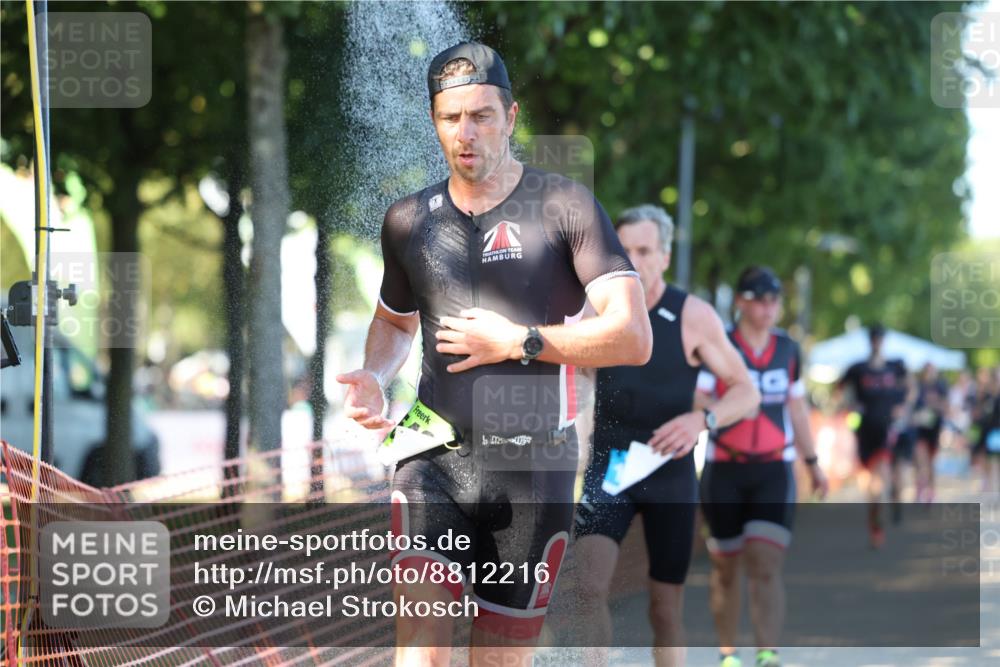 07.09.2025 - 19. Norderstedt Triathlon Michael Strokosch http://msf.ph/oto/8812216 07.09.2025 16:20:32 Laufen 445, 498, 506, 525, 549, 953, 955, 1071, 1410, 1549 meine-sportfotos.de