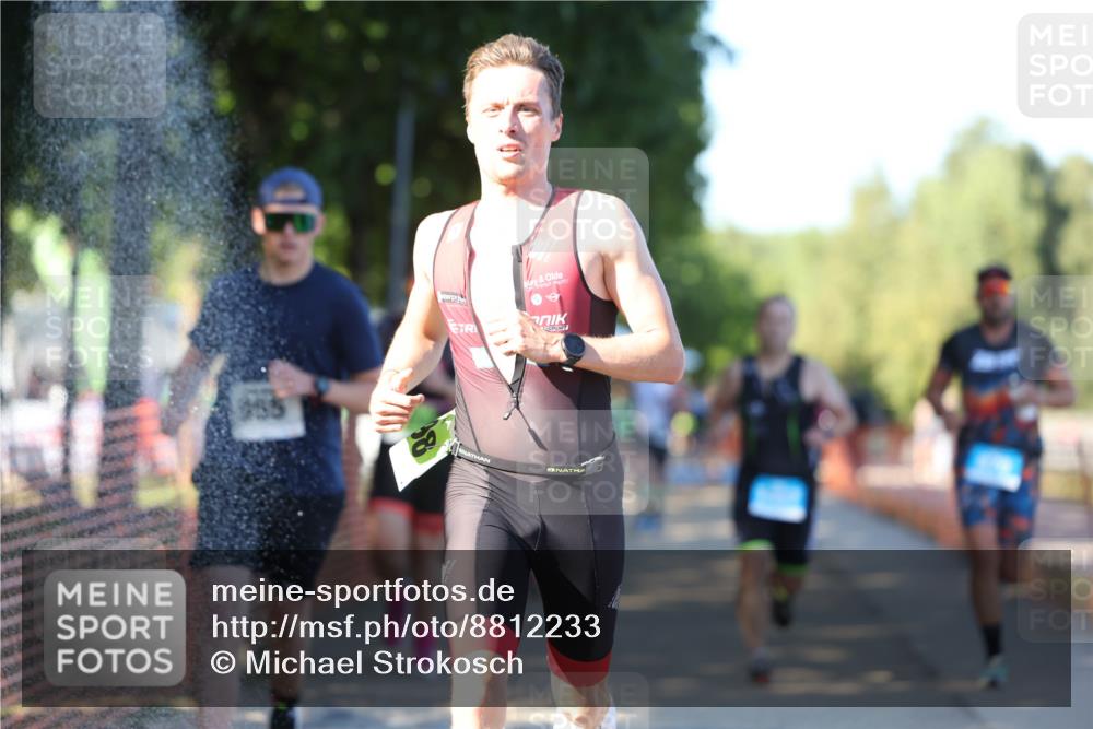 07.09.2025 - 19. Norderstedt Triathlon Michael Strokosch http://msf.ph/oto/8812233 07.09.2025 16:20:40 Laufen 493, 498, 525, 870, 955, 956, 1071, 1074, 1087, 1427 meine-sportfotos.de
