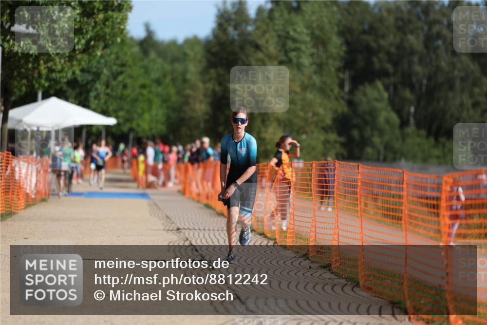 07.09.2025 - 19. Norderstedt Triathlon Michael Strokosch http://msf.ph/oto/8812242 07.09.2025 10:43:07 Laufen 685 meine-sportfotos.de