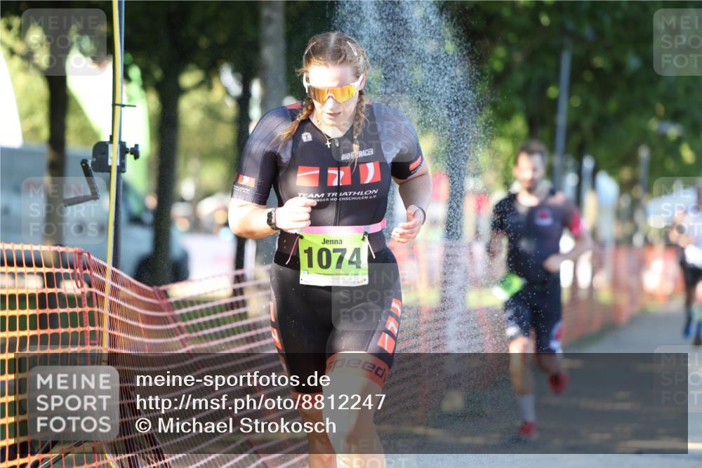 07.09.2025 - 19. Norderstedt Triathlon Michael Strokosch http://msf.ph/oto/8812247 07.09.2025 16:20:42 Laufen 493, 498, 870, 955, 956, 1071, 1074, 1087, 1427 meine-sportfotos.de