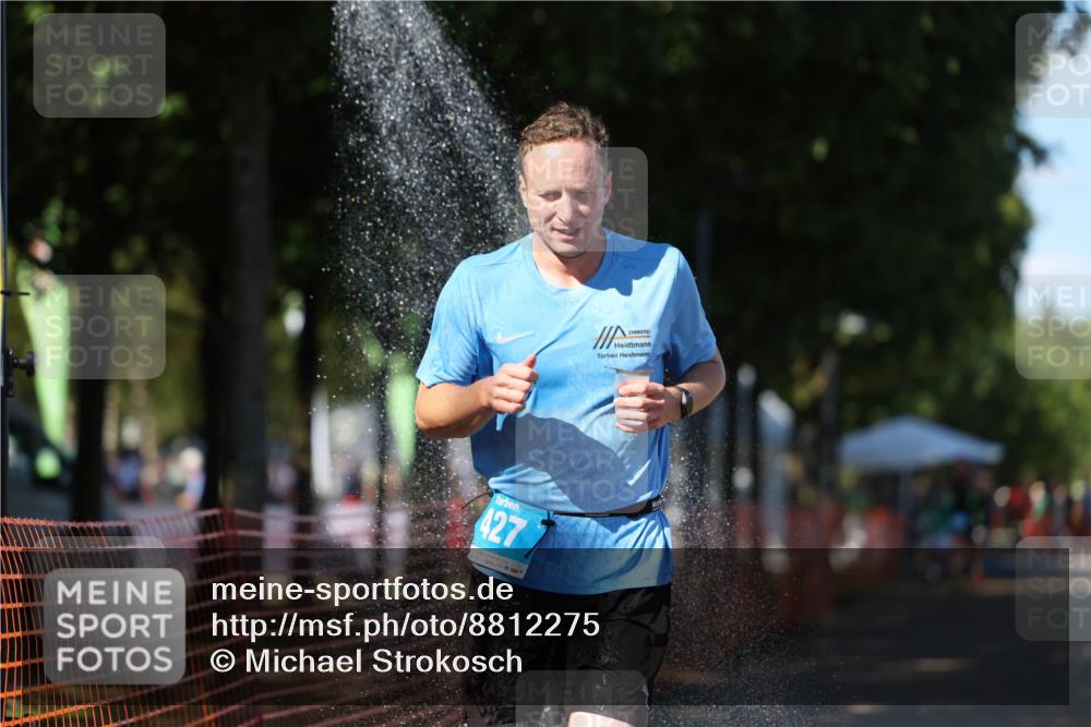 07.09.2025 - 19. Norderstedt Triathlon Michael Strokosch http://msf.ph/oto/8812275 07.09.2025 15:23:28 Laufen 427 meine-sportfotos.de