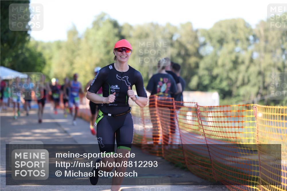 07.09.2025 - 19. Norderstedt Triathlon Michael Strokosch http://msf.ph/oto/8812293 07.09.2025 16:20:48 Laufen 464, 501, 548, 956, 1063, 1087, 1593 meine-sportfotos.de
