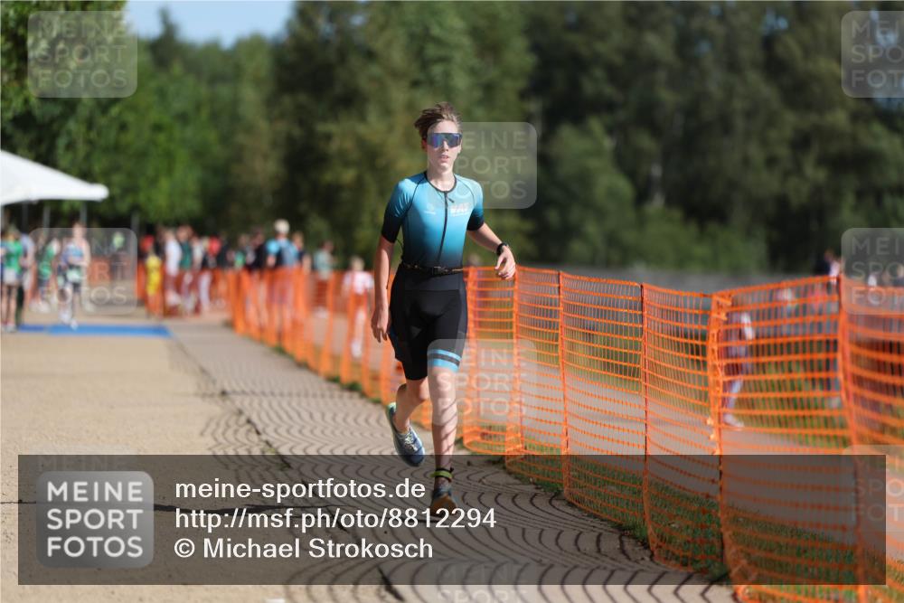 07.09.2025 - 19. Norderstedt Triathlon Michael Strokosch http://msf.ph/oto/8812294 07.09.2025 10:43:09 Laufen 685 meine-sportfotos.de
