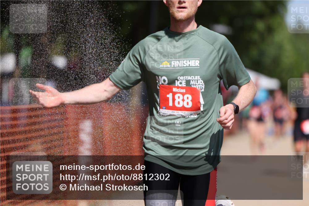 07.09.2025 - 19. Norderstedt Triathlon Michael Strokosch http://msf.ph/oto/8812302 07.09.2025 12:50:53 Laufen 188, 739, 803, 851, 1220 meine-sportfotos.de