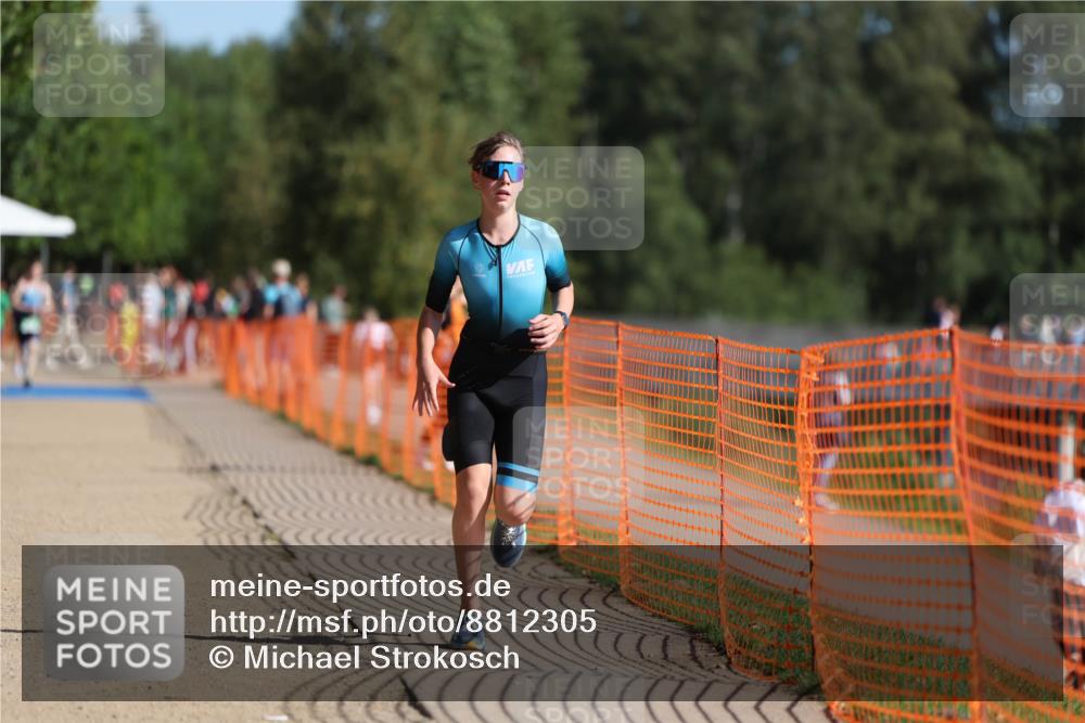 07.09.2025 - 19. Norderstedt Triathlon Michael Strokosch http://msf.ph/oto/8812305 07.09.2025 10:43:09 Laufen 685 meine-sportfotos.de