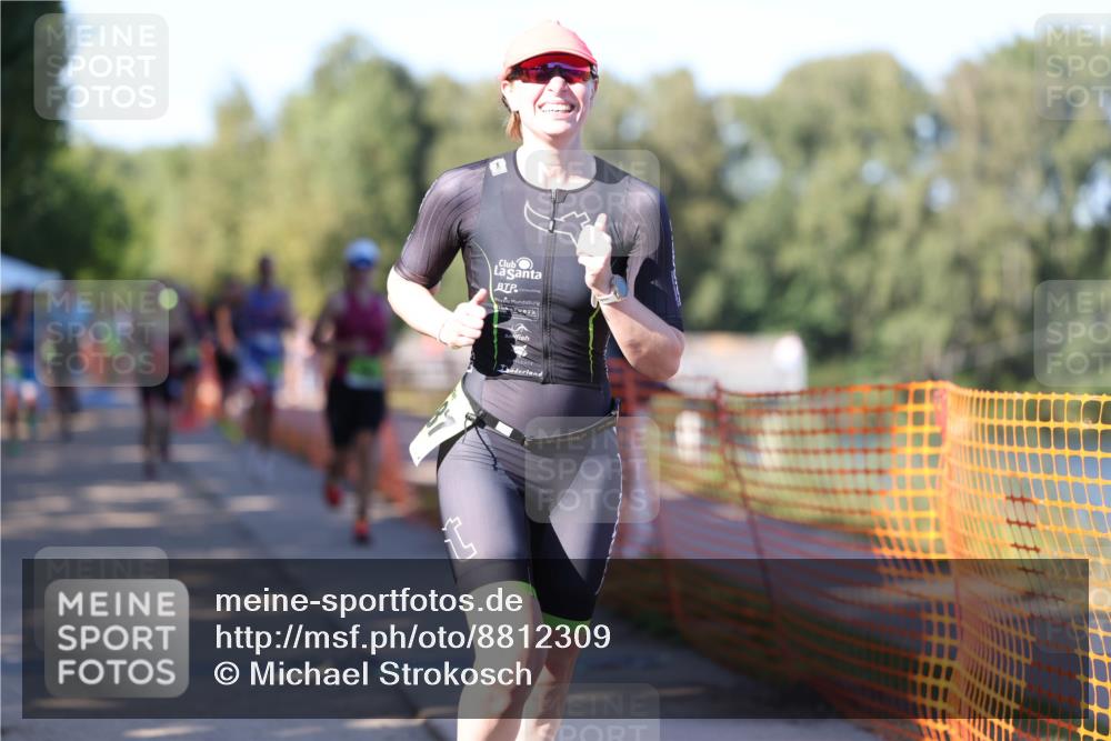 07.09.2025 - 19. Norderstedt Triathlon Michael Strokosch http://msf.ph/oto/8812309 07.09.2025 16:20:49 Laufen 464, 501, 548, 956, 1063, 1087, 1593 meine-sportfotos.de