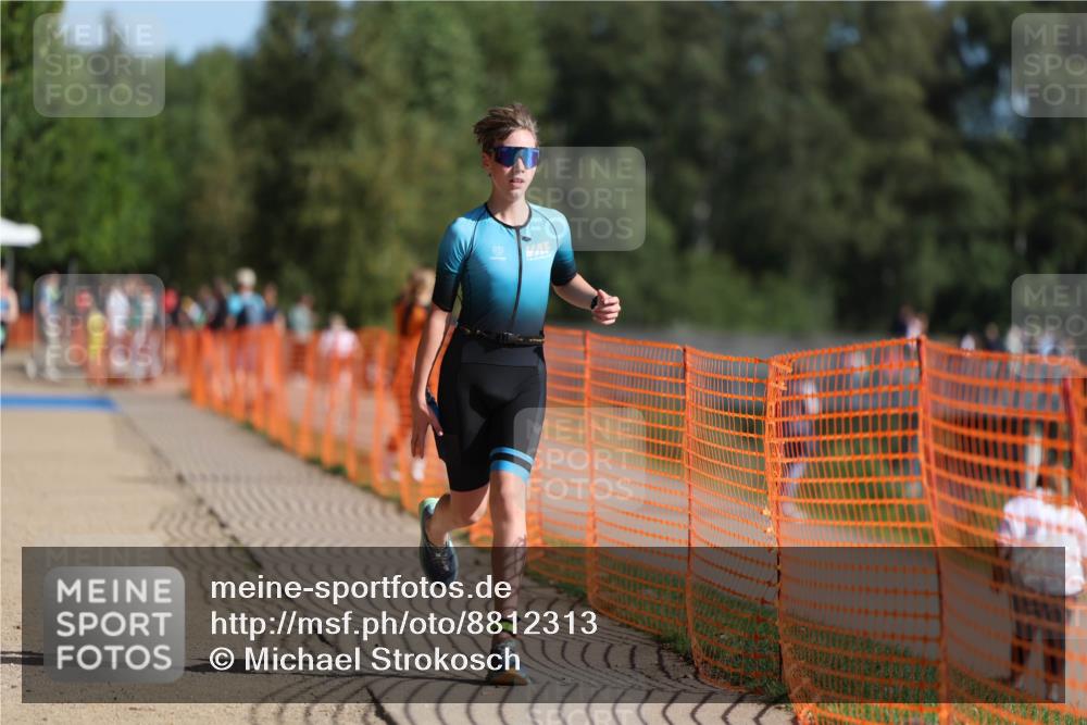 07.09.2025 - 19. Norderstedt Triathlon Michael Strokosch http://msf.ph/oto/8812313 07.09.2025 10:43:09 Laufen 685 meine-sportfotos.de