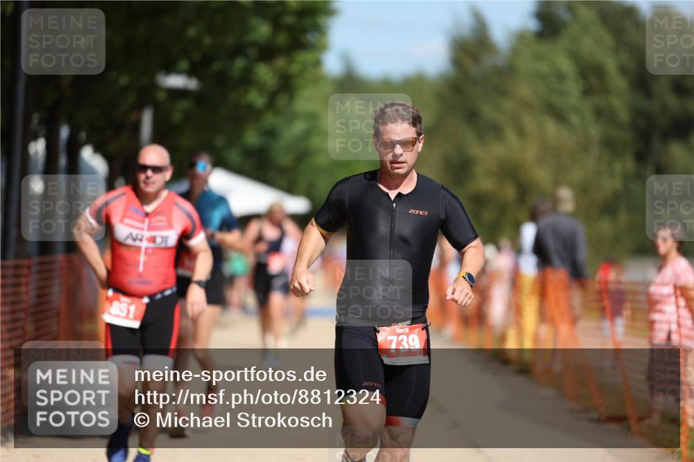 07.09.2025 - 19. Norderstedt Triathlon Michael Strokosch http://msf.ph/oto/8812324 07.09.2025 12:50:57 Laufen 140, 188, 739, 851, 1224 meine-sportfotos.de