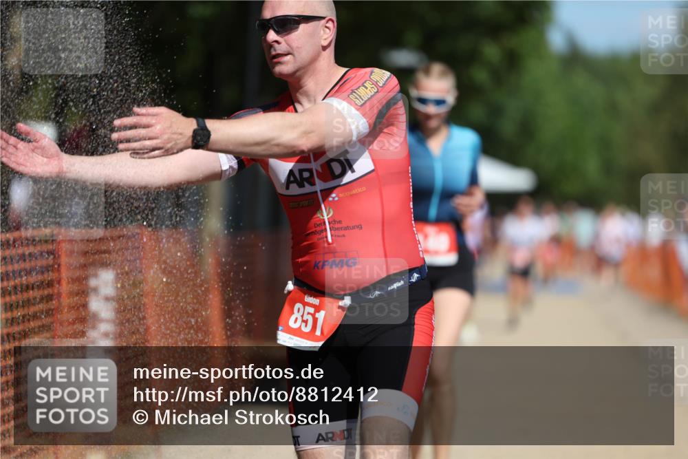 07.09.2025 - 19. Norderstedt Triathlon Michael Strokosch http://msf.ph/oto/8812412 07.09.2025 12:51:01 Laufen 140, 739, 851, 1224 meine-sportfotos.de