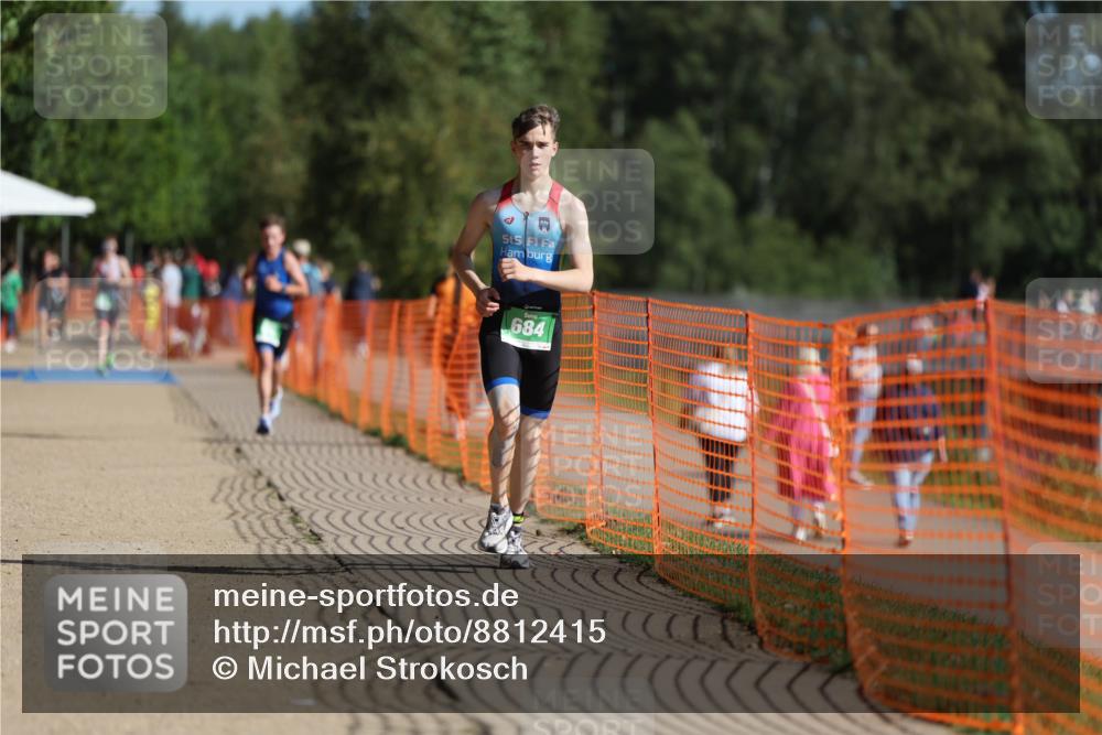 07.09.2025 - 19. Norderstedt Triathlon Michael Strokosch http://msf.ph/oto/8812415 07.09.2025 10:43:21 Laufen 684 meine-sportfotos.de
