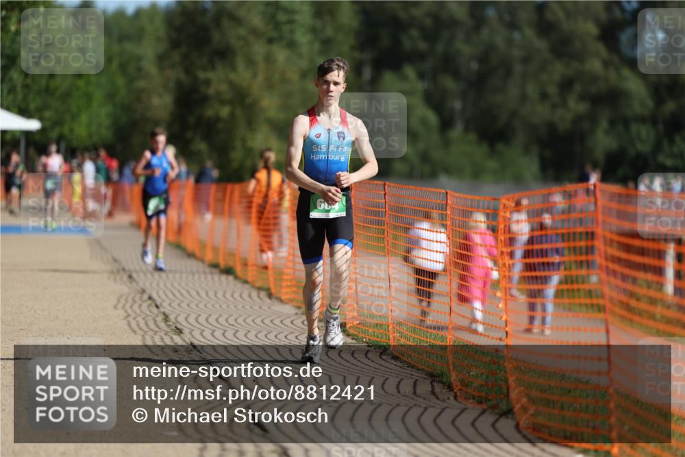 07.09.2025 - 19. Norderstedt Triathlon Michael Strokosch http://msf.ph/oto/8812421 07.09.2025 10:43:22 Laufen 684 meine-sportfotos.de