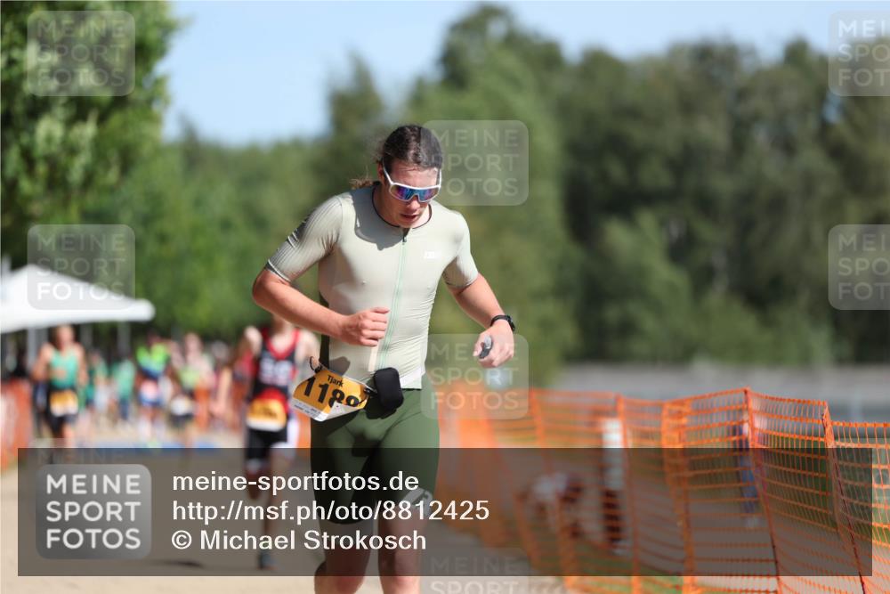 07.09.2025 - 19. Norderstedt Triathlon Michael Strokosch http://msf.ph/oto/8812425 07.09.2025 11:41:52 Laufen 1155, 1183, 1188 meine-sportfotos.de