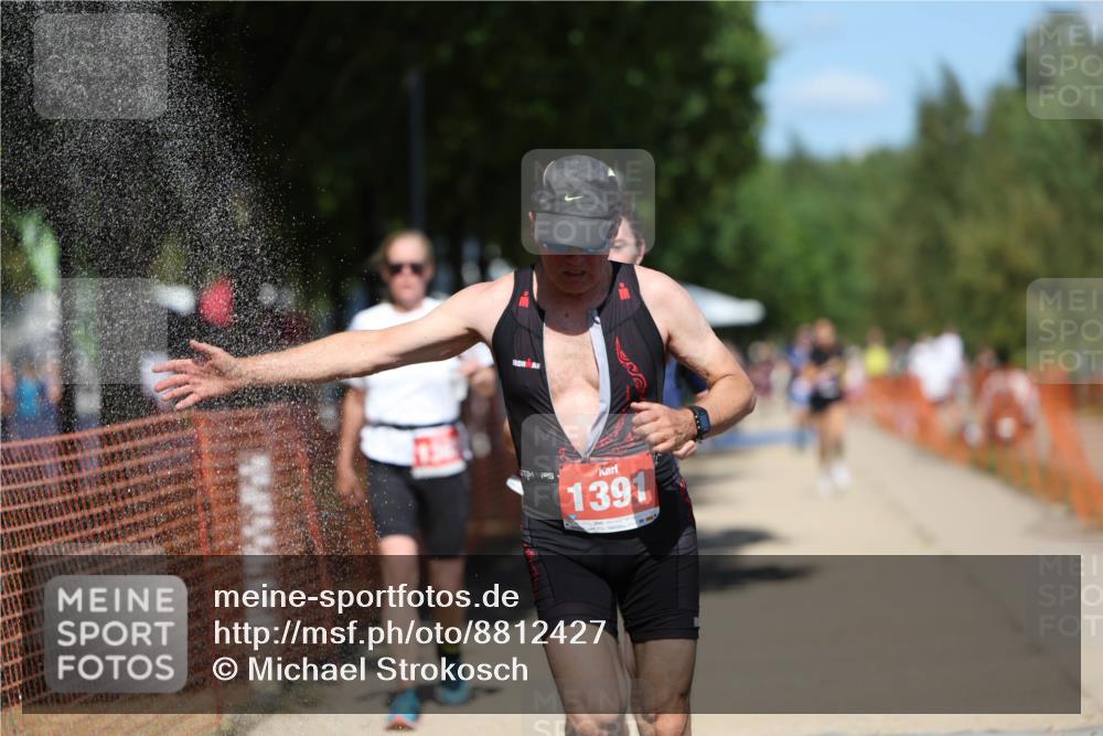 07.09.2025 - 19. Norderstedt Triathlon Michael Strokosch http://msf.ph/oto/8812427 07.09.2025 13:29:36 Laufen 159, 321, 1345, 1362, 1391 meine-sportfotos.de