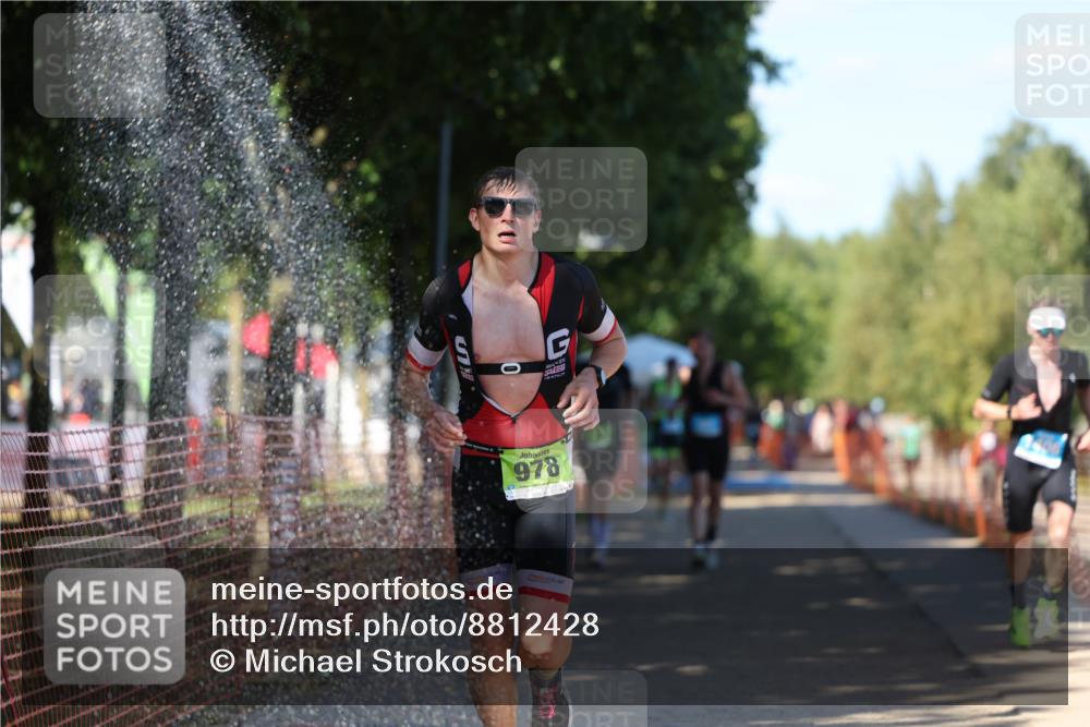 07.09.2025 - 19. Norderstedt Triathlon Michael Strokosch http://msf.ph/oto/8812428 07.09.2025 15:24:01 Laufen 363, 1025, 1406 meine-sportfotos.de