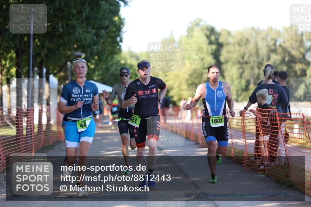07.09.2025 - 19. Norderstedt Triathlon Michael Strokosch http://msf.ph/oto/8812443 07.09.2025 16:21:12 Laufen 510, 521, 1075, 1573, 1603, 1630 meine-sportfotos.de
