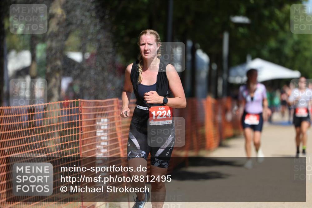 07.09.2025 - 19. Norderstedt Triathlon Michael Strokosch http://msf.ph/oto/8812495 07.09.2025 12:51:04 Laufen 140, 293, 738, 851, 1224 meine-sportfotos.de
