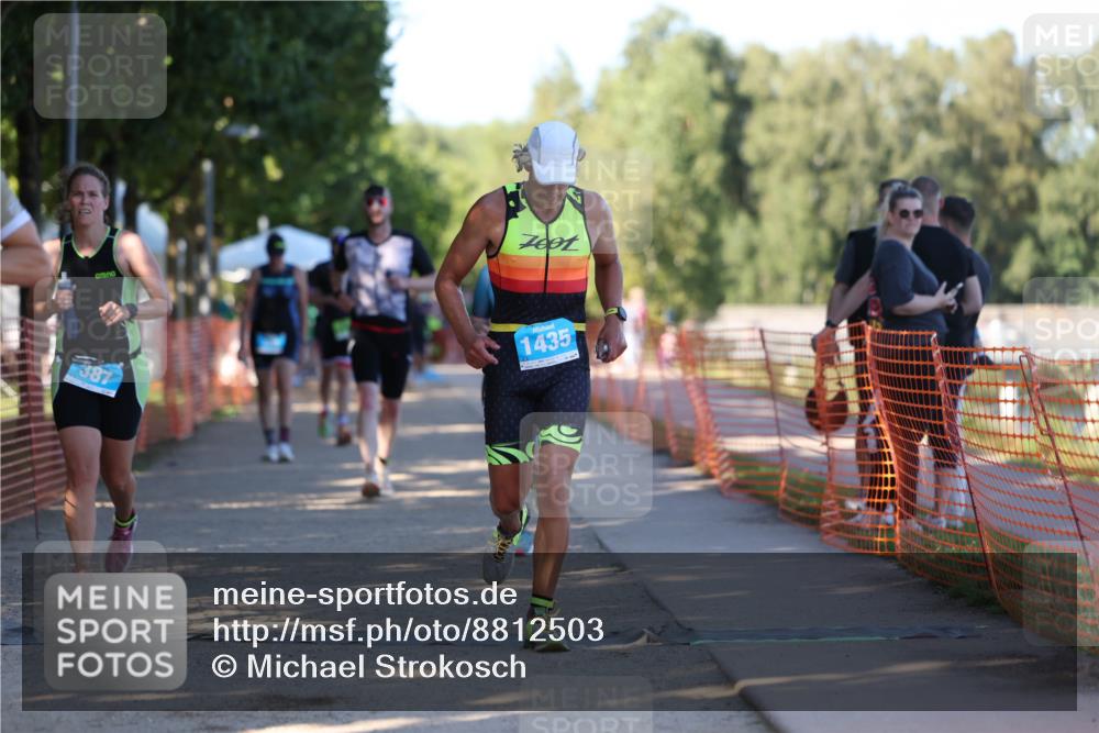07.09.2025 - 19. Norderstedt Triathlon Michael Strokosch http://msf.ph/oto/8812503 07.09.2025 16:21:26 Laufen 387, 509, 1103, 1435, 1581, 1618 meine-sportfotos.de