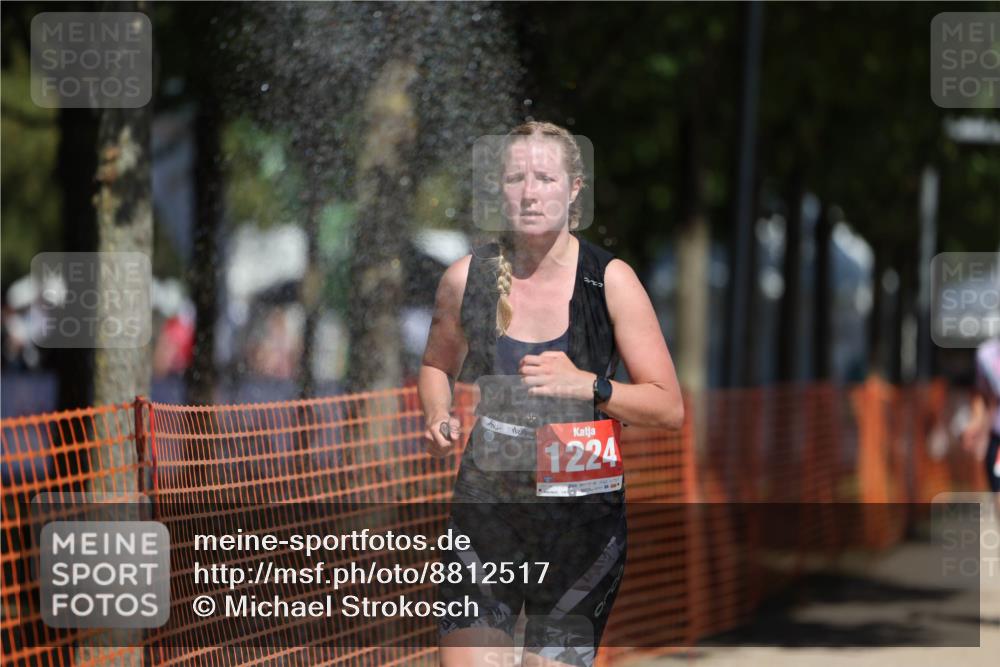 07.09.2025 - 19. Norderstedt Triathlon Michael Strokosch http://msf.ph/oto/8812517 07.09.2025 12:51:05 Laufen 140, 293, 738, 1224 meine-sportfotos.de