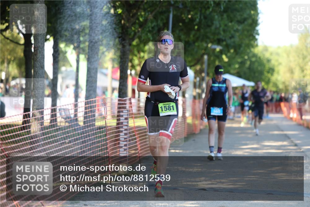 07.09.2025 - 19. Norderstedt Triathlon Michael Strokosch http://msf.ph/oto/8812539 07.09.2025 16:21:33 Laufen 365, 490, 504, 1089, 1581, 1618 meine-sportfotos.de