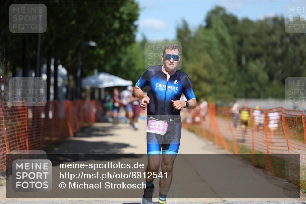 07.09.2025 - 19. Norderstedt Triathlon Michael Strokosch http://msf.ph/oto/8812541 07.09.2025 13:29:52 Laufen 315 meine-sportfotos.de