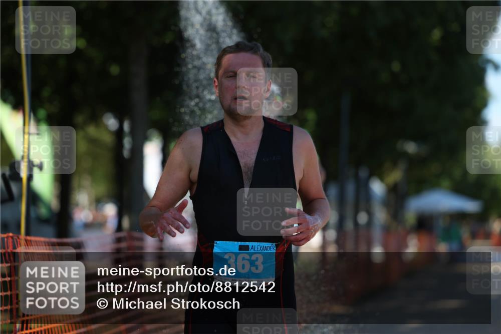 07.09.2025 - 19. Norderstedt Triathlon Michael Strokosch http://msf.ph/oto/8812542 07.09.2025 15:24:10 Laufen 363, 1025 meine-sportfotos.de