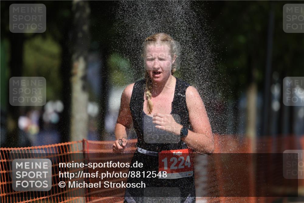 07.09.2025 - 19. Norderstedt Triathlon Michael Strokosch http://msf.ph/oto/8812548 07.09.2025 12:51:05 Laufen 140, 293, 738, 1224 meine-sportfotos.de