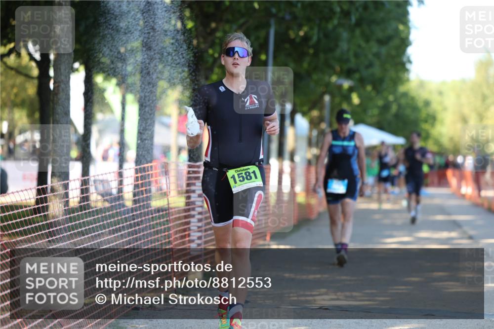 07.09.2025 - 19. Norderstedt Triathlon Michael Strokosch http://msf.ph/oto/8812553 07.09.2025 16:21:33 Laufen 365, 490, 504, 1089, 1581, 1618 meine-sportfotos.de