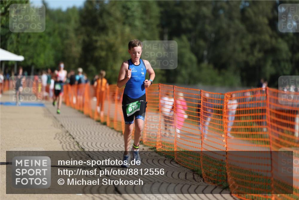 07.09.2025 - 19. Norderstedt Triathlon Michael Strokosch http://msf.ph/oto/8812556 07.09.2025 10:43:27 Laufen 676, 684 meine-sportfotos.de
