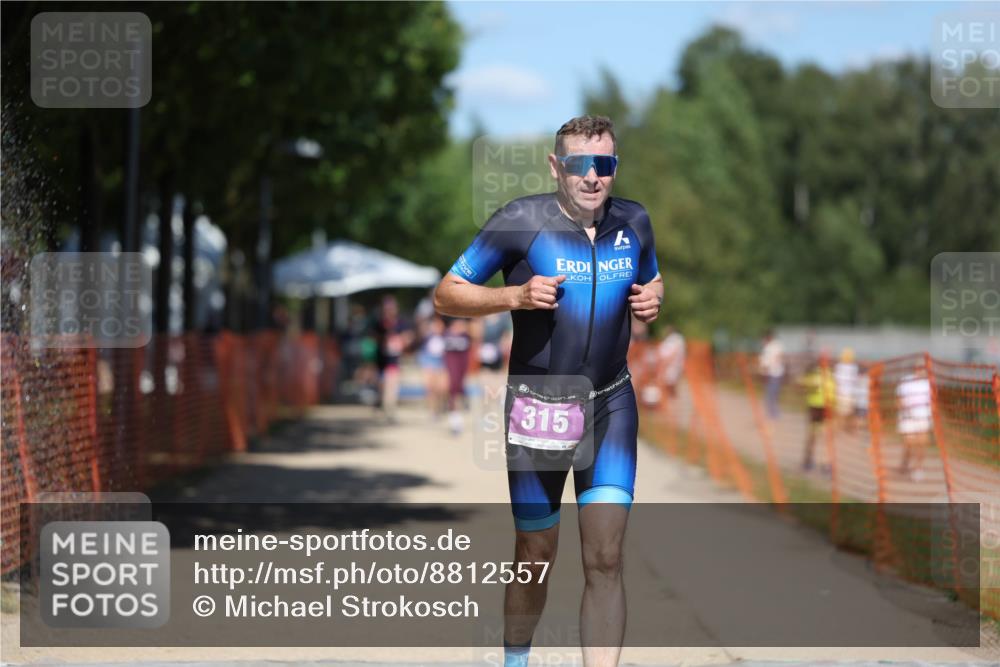 07.09.2025 - 19. Norderstedt Triathlon Michael Strokosch http://msf.ph/oto/8812557 07.09.2025 13:29:53 Laufen 315 meine-sportfotos.de