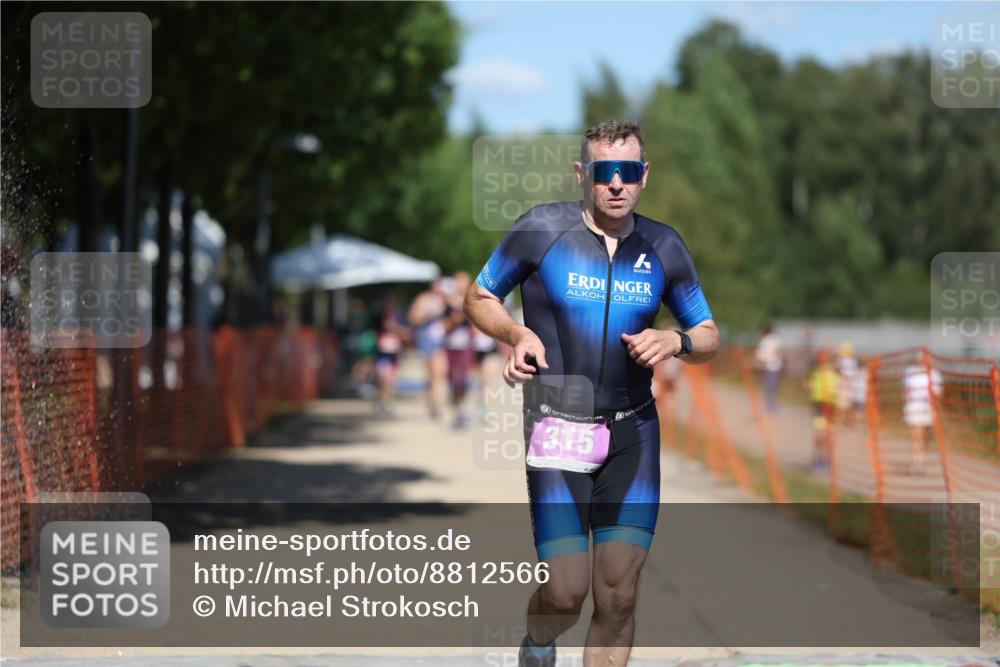 07.09.2025 - 19. Norderstedt Triathlon Michael Strokosch http://msf.ph/oto/8812566 07.09.2025 13:29:53 Laufen 315 meine-sportfotos.de