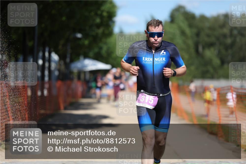 07.09.2025 - 19. Norderstedt Triathlon Michael Strokosch http://msf.ph/oto/8812573 07.09.2025 13:29:53 Laufen 315 meine-sportfotos.de