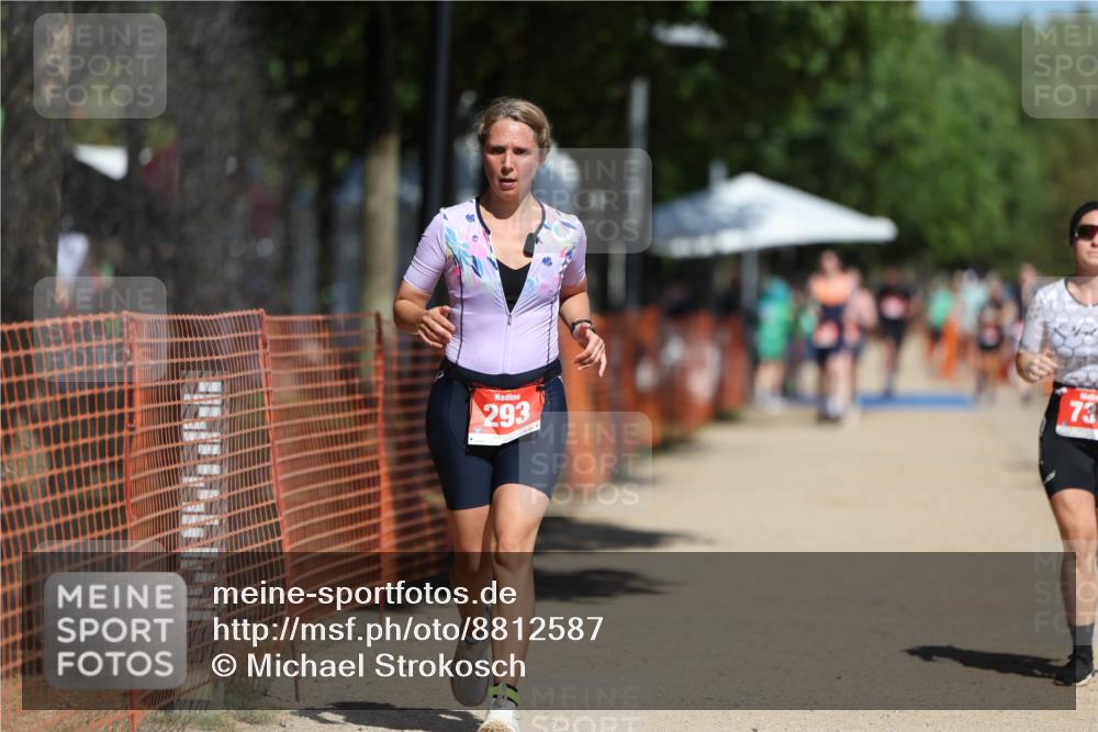07.09.2025 - 19. Norderstedt Triathlon Michael Strokosch http://msf.ph/oto/8812587 07.09.2025 12:51:09 Laufen 293, 724, 738, 1224 meine-sportfotos.de