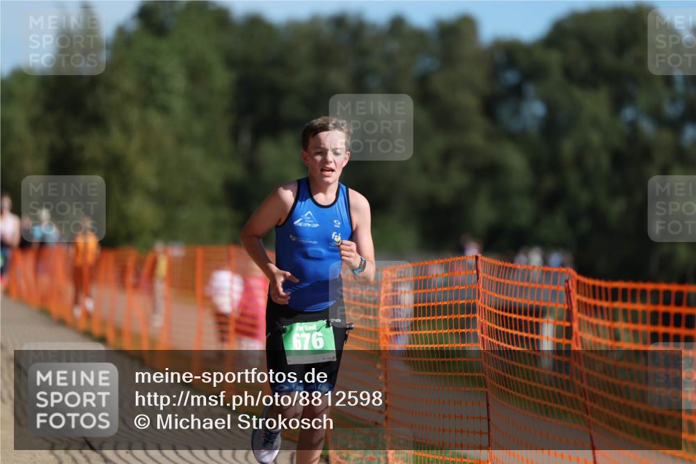 07.09.2025 - 19. Norderstedt Triathlon Michael Strokosch http://msf.ph/oto/8812598 07.09.2025 10:43:29 Laufen 676, 684 meine-sportfotos.de