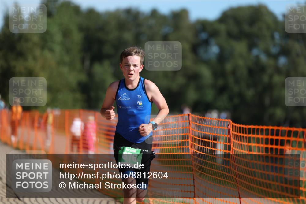 07.09.2025 - 19. Norderstedt Triathlon Michael Strokosch http://msf.ph/oto/8812604 07.09.2025 10:43:29 Laufen 676, 684 meine-sportfotos.de