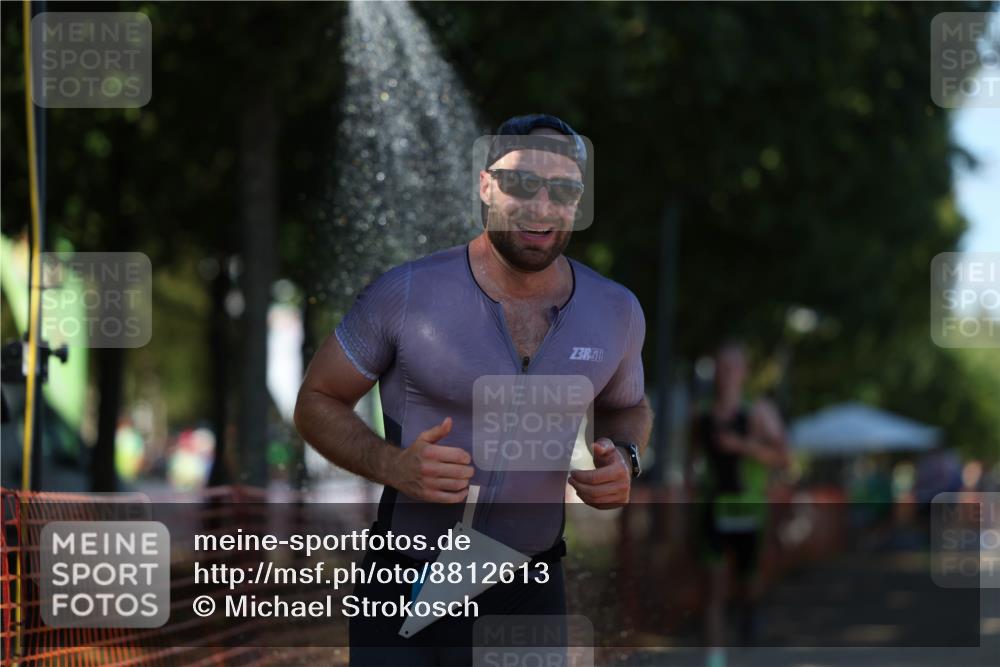 07.09.2025 - 19. Norderstedt Triathlon Michael Strokosch http://msf.ph/oto/8812613 07.09.2025 15:24:32 Laufen 872 meine-sportfotos.de