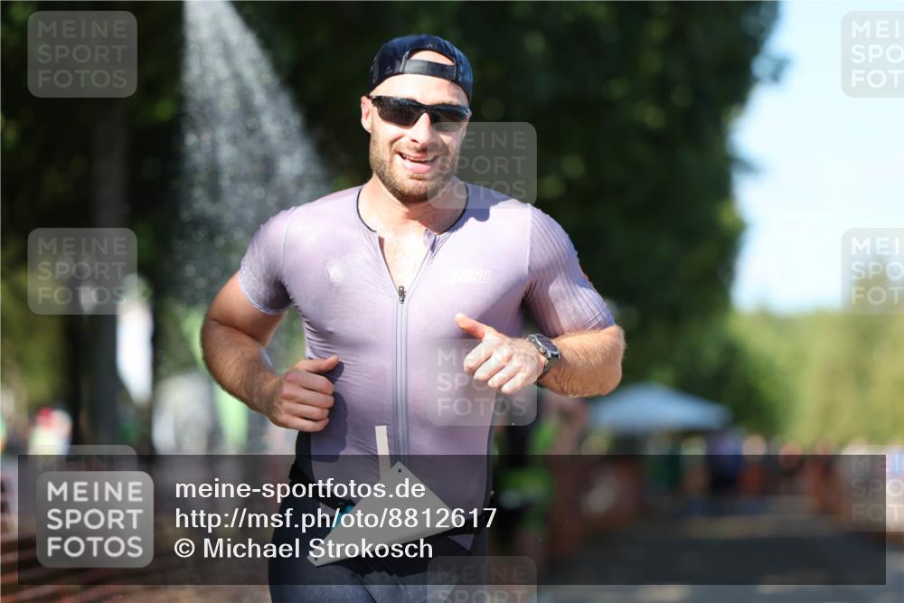 07.09.2025 - 19. Norderstedt Triathlon Michael Strokosch http://msf.ph/oto/8812617 07.09.2025 15:24:32 Laufen 872 meine-sportfotos.de