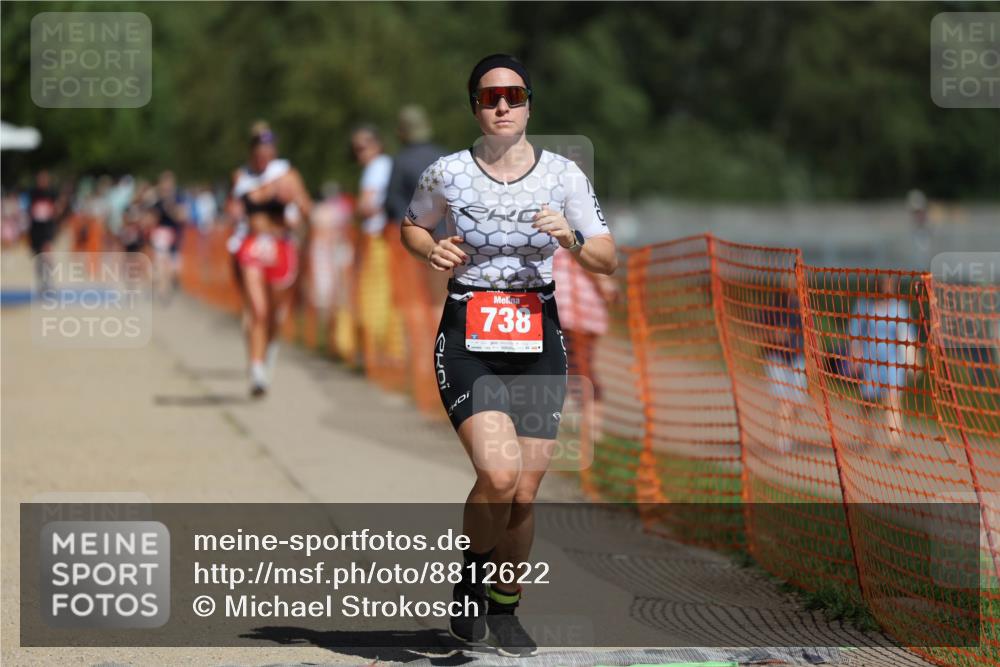 07.09.2025 - 19. Norderstedt Triathlon Michael Strokosch http://msf.ph/oto/8812622 07.09.2025 12:51:10 Laufen 293, 724, 738 meine-sportfotos.de