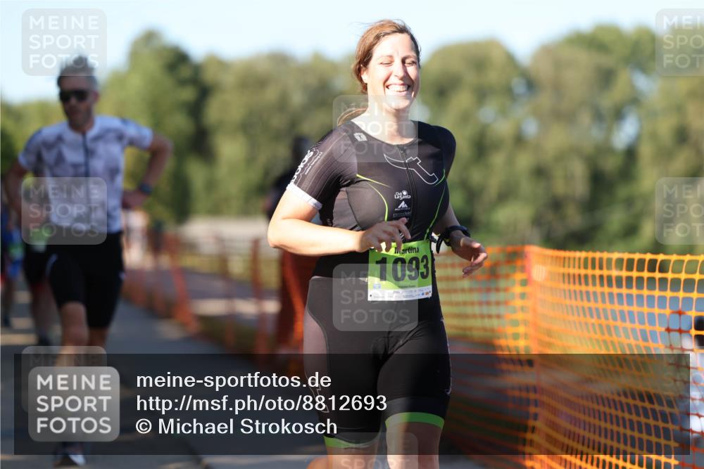 07.09.2025 - 19. Norderstedt Triathlon Michael Strokosch http://msf.ph/oto/8812693 07.09.2025 16:21:56 Laufen 396, 439, 491, 503, 547, 1072, 1077, 1093, 1407, 1470, 1494, 1569, 1609 meine-sportfotos.de