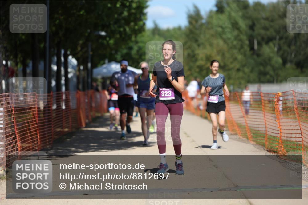 07.09.2025 - 19. Norderstedt Triathlon Michael Strokosch http://msf.ph/oto/8812697 07.09.2025 13:30:02 Laufen 193, 206, 323, 351, 359 meine-sportfotos.de